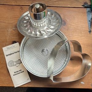 Pampered Chef springform Pan set